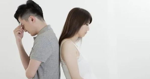 婚前同居现象解析：女性在男方家居住，究竟隐藏着哪些问题？