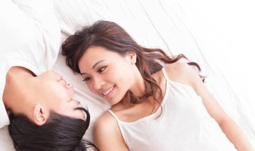 男女身体亲密接触：爱的语言还是社交礼仪？