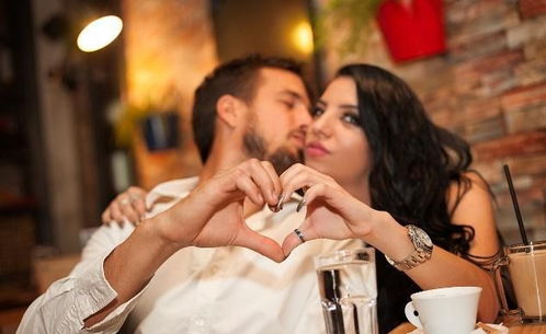 婚姻中的“我”：如何平衡自我与伴侣关系？