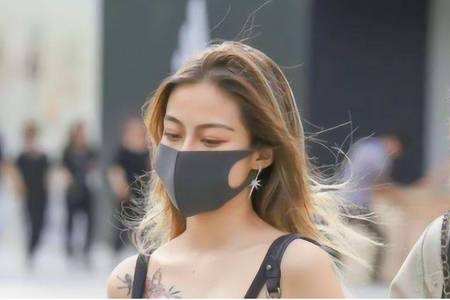 约会新风尚：口罩下的美丽，如何正确佩戴口罩提升约会魅力？