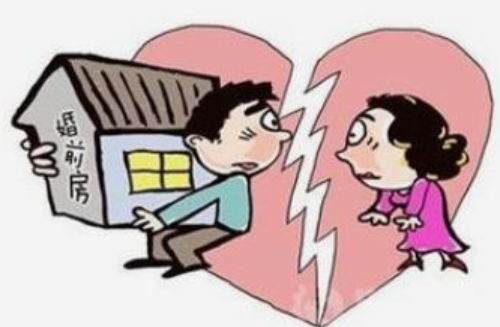 婚前男方买房写女方名字，离婚时房子归谁？深度解析房产归属之谜